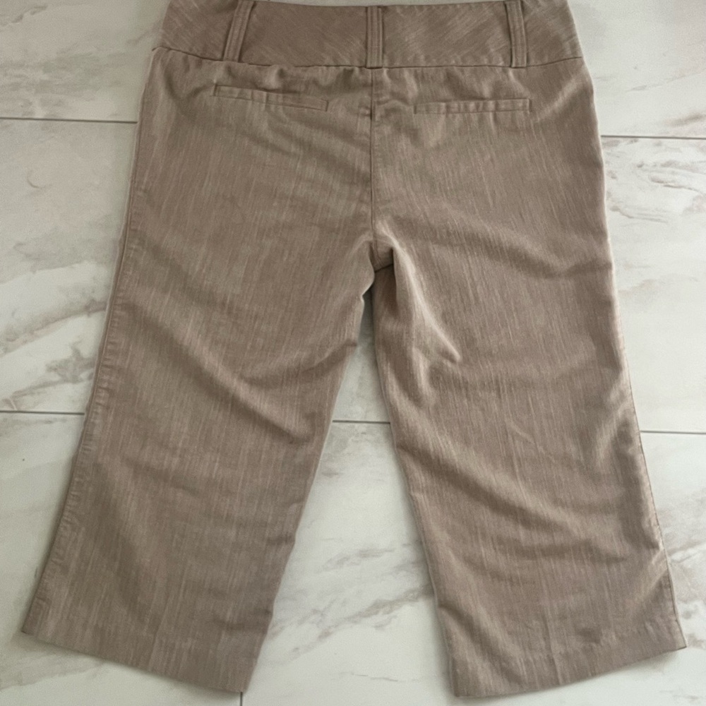 Stooshy Capris - Picture 2 of 8